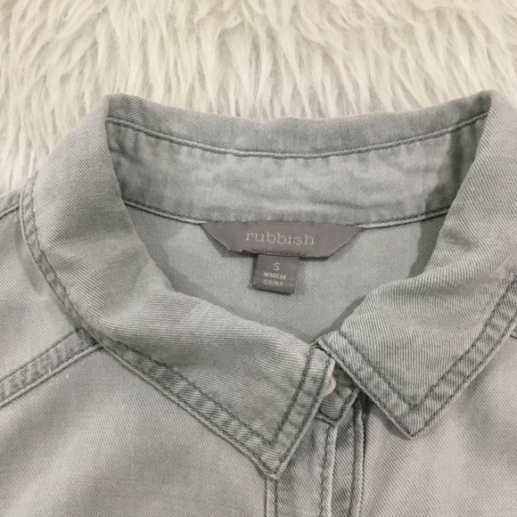 Rubbish women’s light gray button down shirt size small - Picture 3 of 5